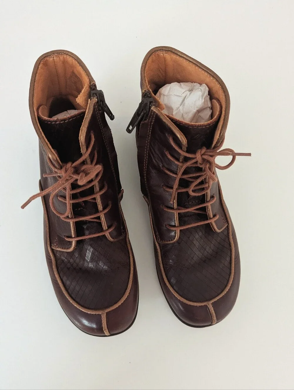 Vintage Lace Up Zipped Boots